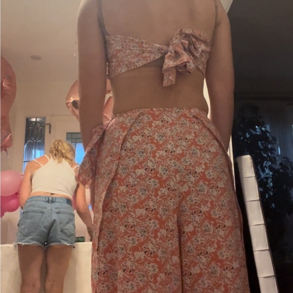 Matching floral set - Picture 5 of 6